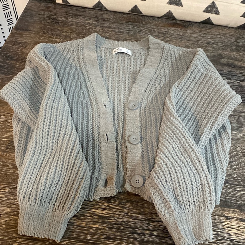 Hollister cropped chunky knit sweater size small grey